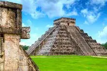 Complete tour of the Kukulcan Pyramid, also known as El Castillo